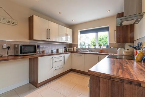 69 Blenheim Road, Shirley, Solihull, B90 3QJ