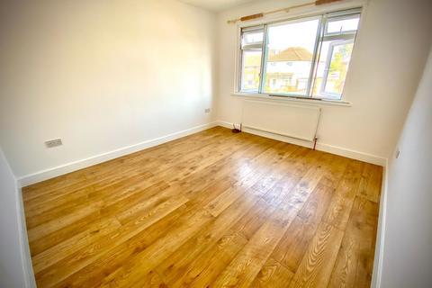 2 bedroom maisonette to rent, Willow Tree Lane, Hayes