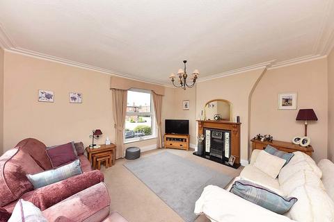 2 bedroom apartment to rent, Bexton Road, Knutsford