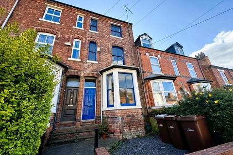 4 bedroom terraced house to rent, Burnham Street, Sherwood, Nottingham, NG5 2FD