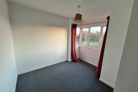 1 bedroom flat to rent, Tenterden Crescent, Kents Hill, Milton Keynes, MK7