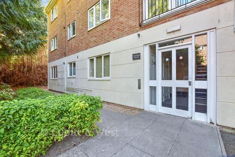 1 bedroom apartment for sale, The Crescent, Belmont, Sutton, Surrey