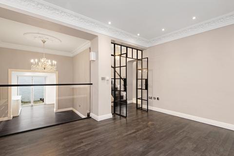 5 bedroom end of terrace house to rent, Princedale Road, Notting Hill, London