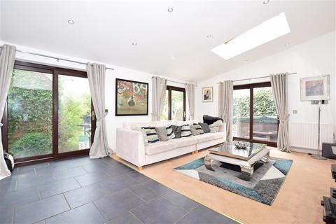 Vale House Acol Hill, Acol, Birchington, CT7 0JE