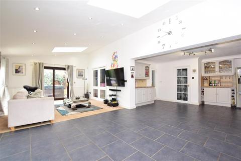 Vale House Acol Hill, Acol, Birchington, CT7 0JE