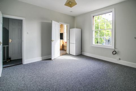 2 bedroom apartment to rent, Norwich Road, Ipswich