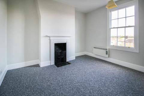 2 bedroom apartment to rent, Norwich Road, Ipswich