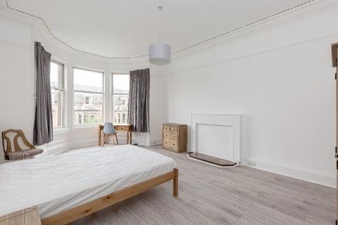 4 bedroom flat to rent, Strathearn Road, Grange, Edinburgh, EH9