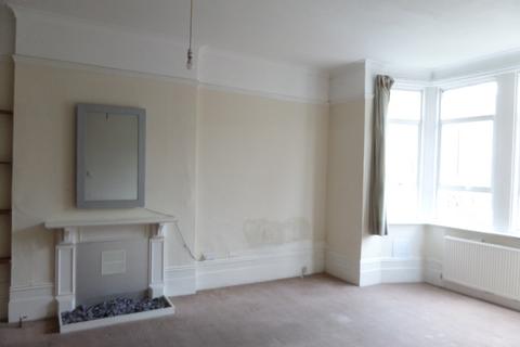 1 bedroom flat to rent, Normanton Road, South Croydon, Surrey CR2