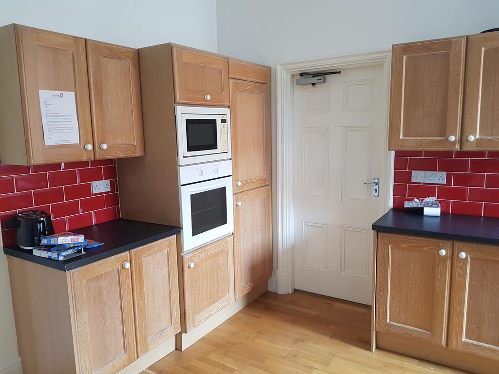 Another 2 bed kitchen