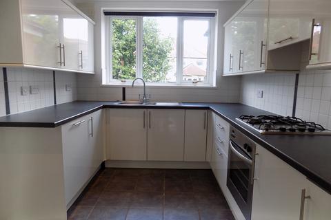 3 bedroom semi-detached house to rent, Queens Avenue, Shirley, Solihull B90