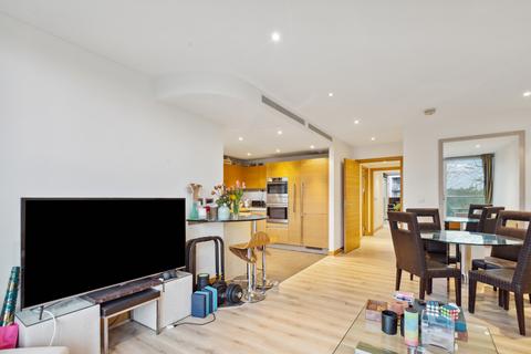 2 bedroom flat to rent, Eustace Building, 372 Queenstown Road, London