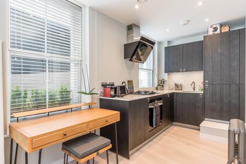 2 bedroom flat to rent, Catherine Street, Covent Garden WC2
