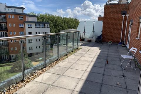 2 bedroom apartment for sale, Lower Canal Walk, Southampton