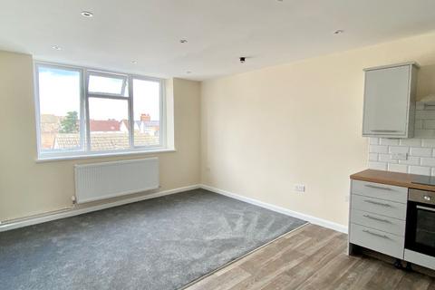 2 bedroom flat to rent, Green Street