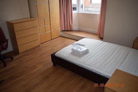 6 bedroom house share to rent, Room 3 @ 67-69 Edleston Road, Crewe, CW2