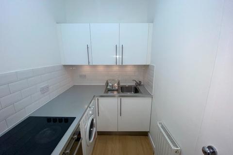 1 bedroom flat to rent, Wheatfield Place, Gorgie, Edinburgh, EH11