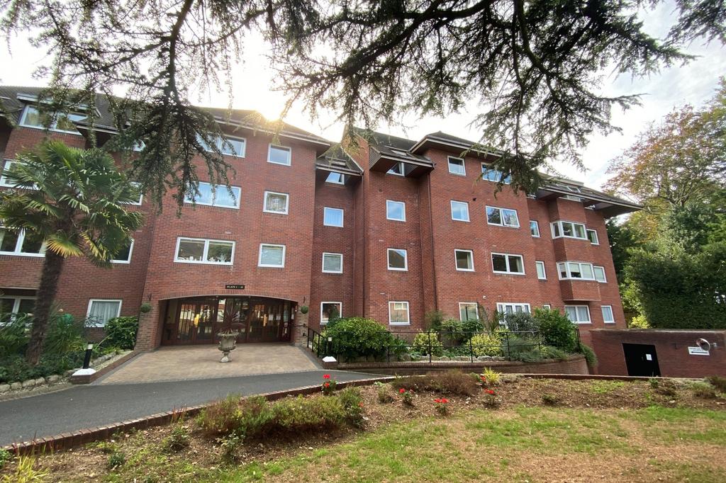 Canford Cliffs 2 bed retirement property £230,000