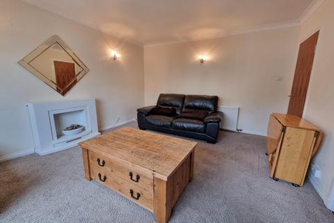 3 bedroom flat to rent - Linksfield Place, Pittodrie, Aberdeen, AB24