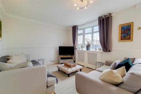 3 bedroom end of terrace house to rent, Waverton Road, London