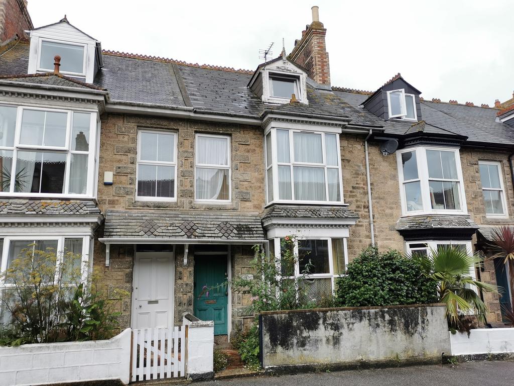 Tolver Road, Penzance TR18 3 bed terraced house for sale £175,000