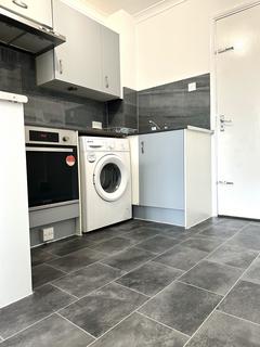 1 bedroom flat to rent, Highcross Street, Leicester LE1