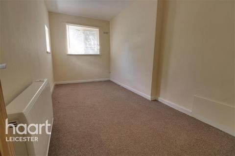 Studio to rent, Noble Street