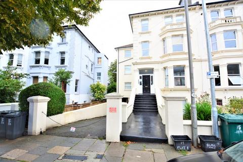 2 bedroom flat to rent, Springfield Road, Brighton, BN1