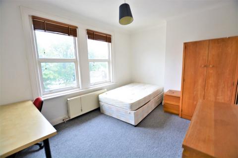 2 bedroom flat to rent, Springfield Road, Brighton, BN1