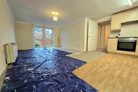 2 bedroom ground floor flat to rent, Wolseley Road, Shirley