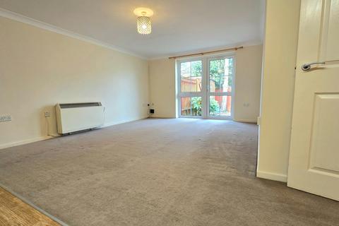 2 bedroom ground floor flat to rent, Wolseley Road, Shirley