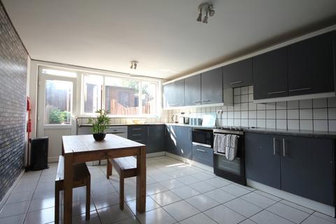 undefined, St Marks Crescent, Birmingham, B1
