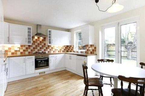 3 bedroom semi-detached house to rent - Tabor Grove, London