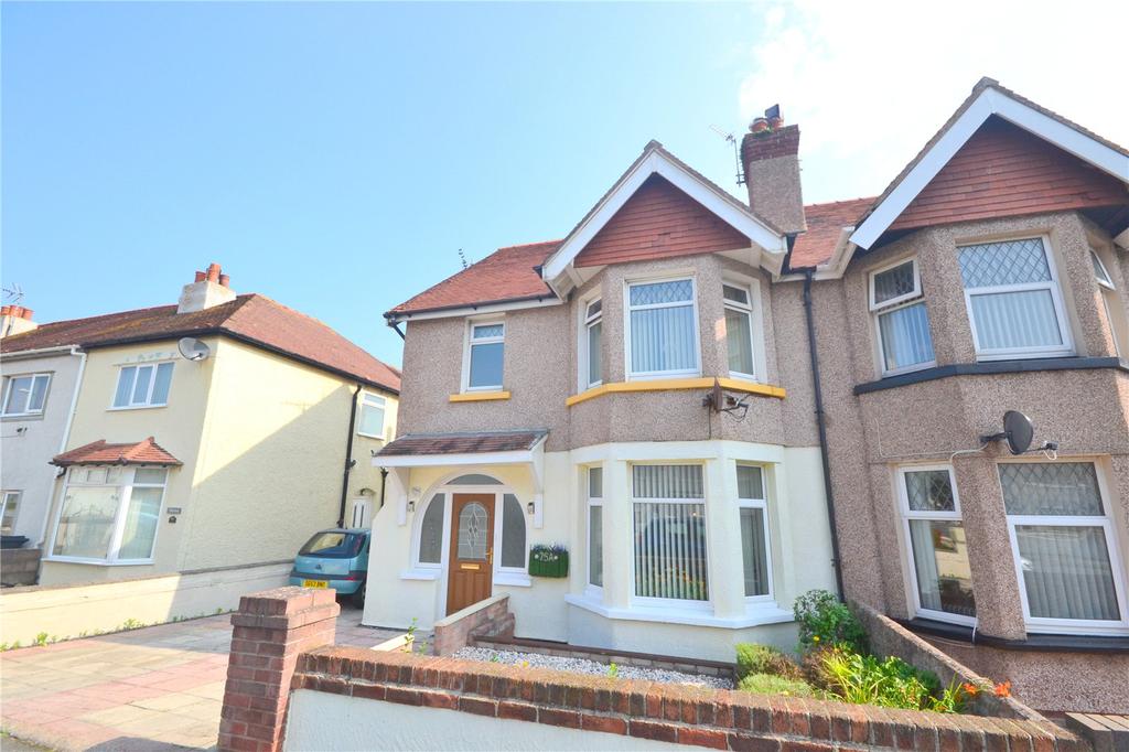 Bryniau Road, Llandudno, Conwy, LL30 2 bed apartment £135,000