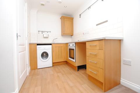 2 bedroom mews to rent, GLENTHORNE MEWS, NEW ROAD