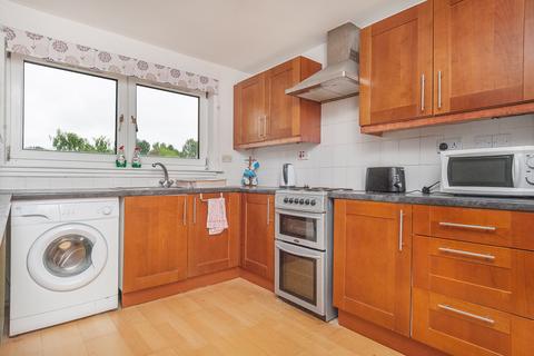 2 bedroom flat to rent - Blackthorn Court Edinburgh EH4 8BL United Kingdom