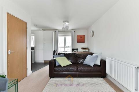 1 bedroom apartment to rent - Sherwood Way, Epsom