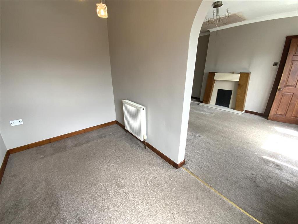 Lounge/Dining