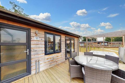 3 bedroom holiday lodge for sale, Aspen Country Park, Bury St Edmunds IP28