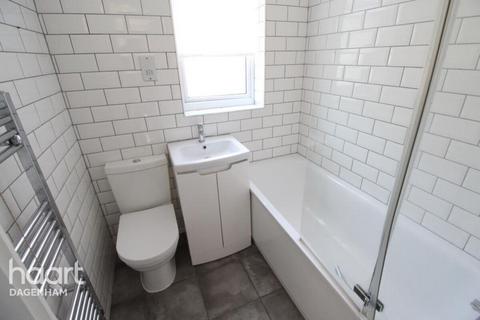 undefined, Oxlow Lane, Dagenham