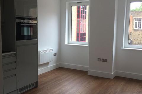 1 bedroom flat to rent - Greenview, London Road, Romford, RM7
