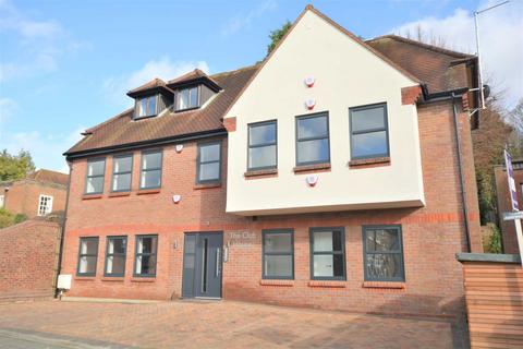 2 bedroom apartment to rent, East Street, Chesham HP5