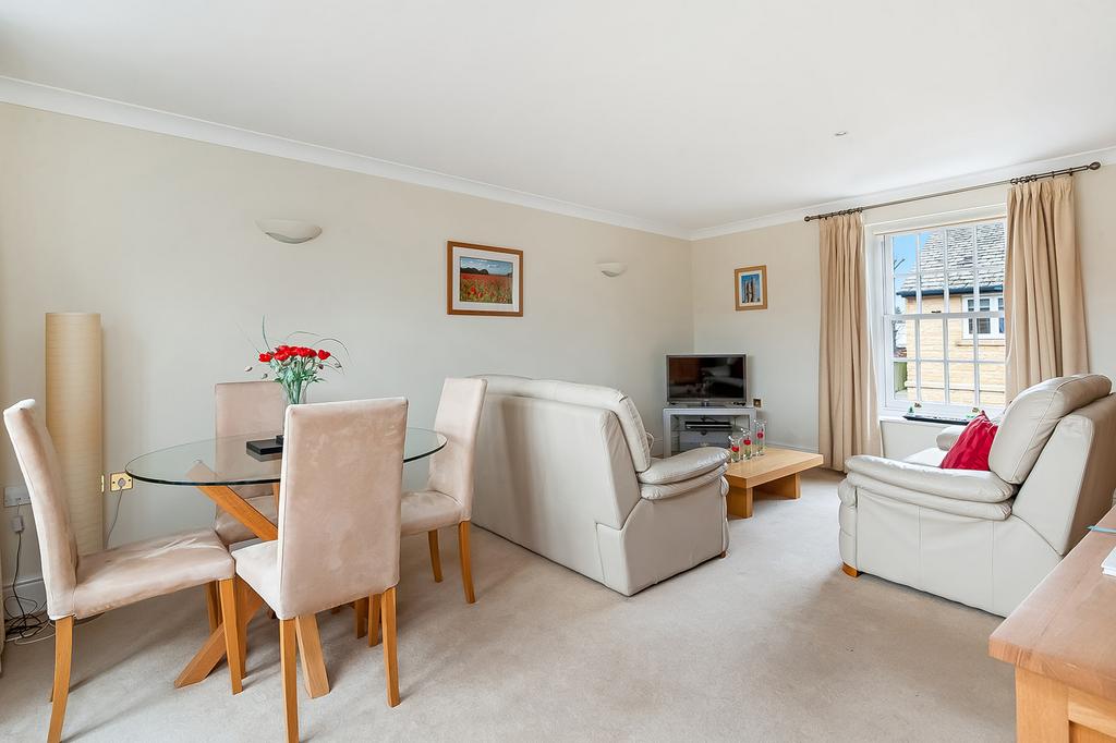 Apartment in Wychavon, Broadway - View 3
