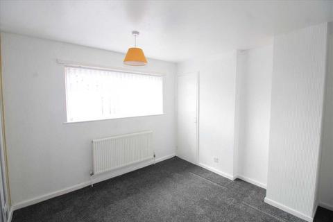 3 bedroom end of terrace house to rent, Bramcote Road, Kirkby