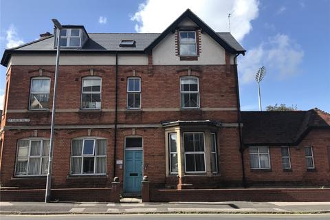 1 bedroom apartment to rent, Freemantle House, 21 Priory Avenue, Taunton, Somerset, TA1