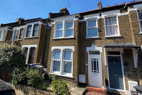 2 bedroom ground floor maisonette for sale, Brunswick Avenue, New Southgate
