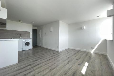 Studio to rent, Buckingham Place, Brighton, BN1 3QA