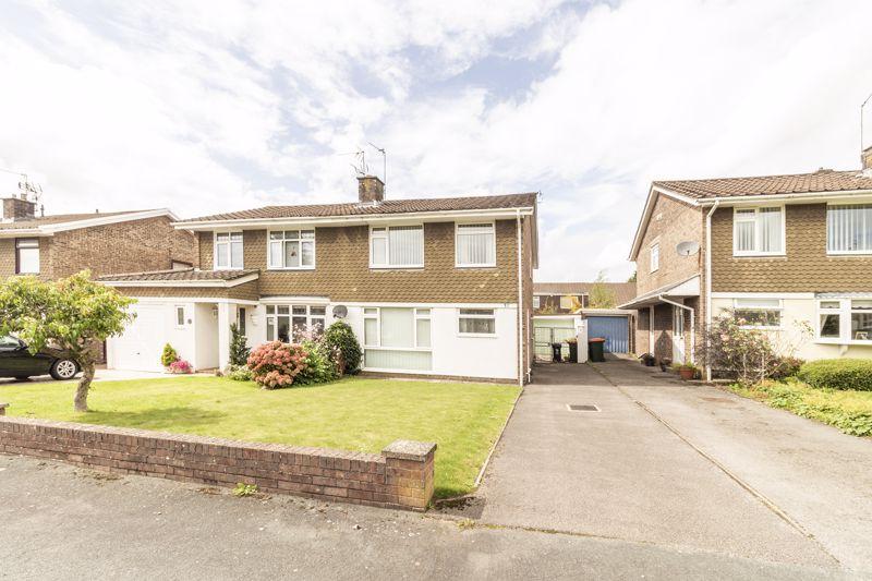 Thornhill Way, Rogerstone REF 00010625 3 bed semidetached house £