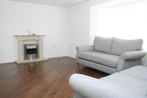 3 bedroom end of terrace house to rent - Mohawk Bend, Coventry