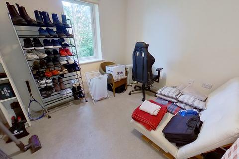 2 bedroom flat to rent, Old Oak Drive, West Park, Leeds, West Yorkshire